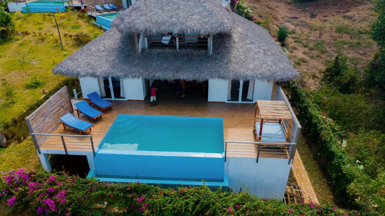 Tiako Villas Ambondrona  Exteriör bild